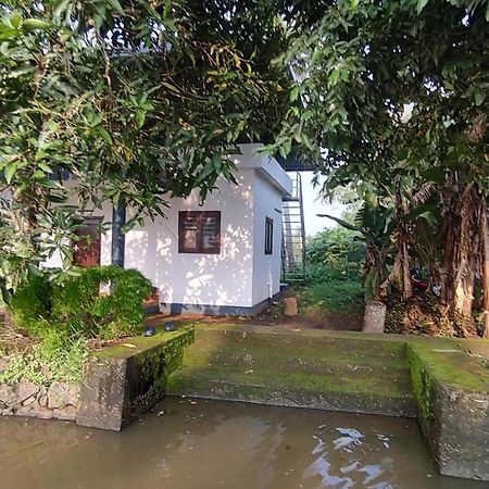 Valentine'S Rice Bowl Home Stay Alappuzha المظهر الخارجي الصورة